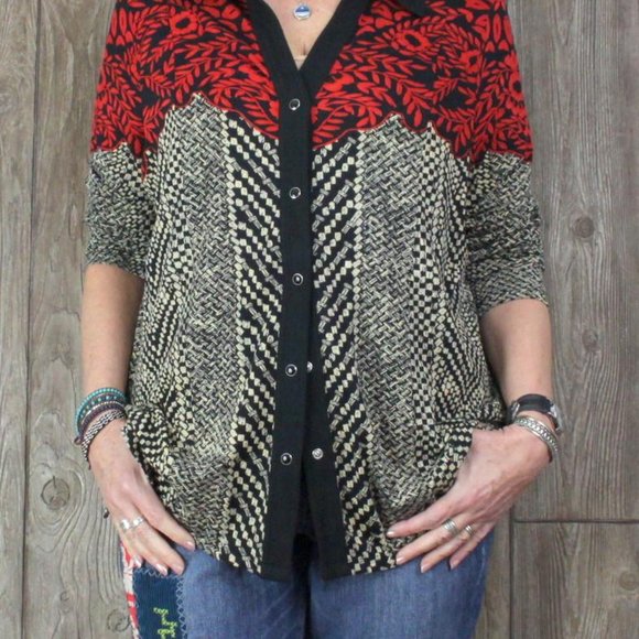 Soft surroundings long sleeve red black snap button up Blouse - Picture 8 of 8